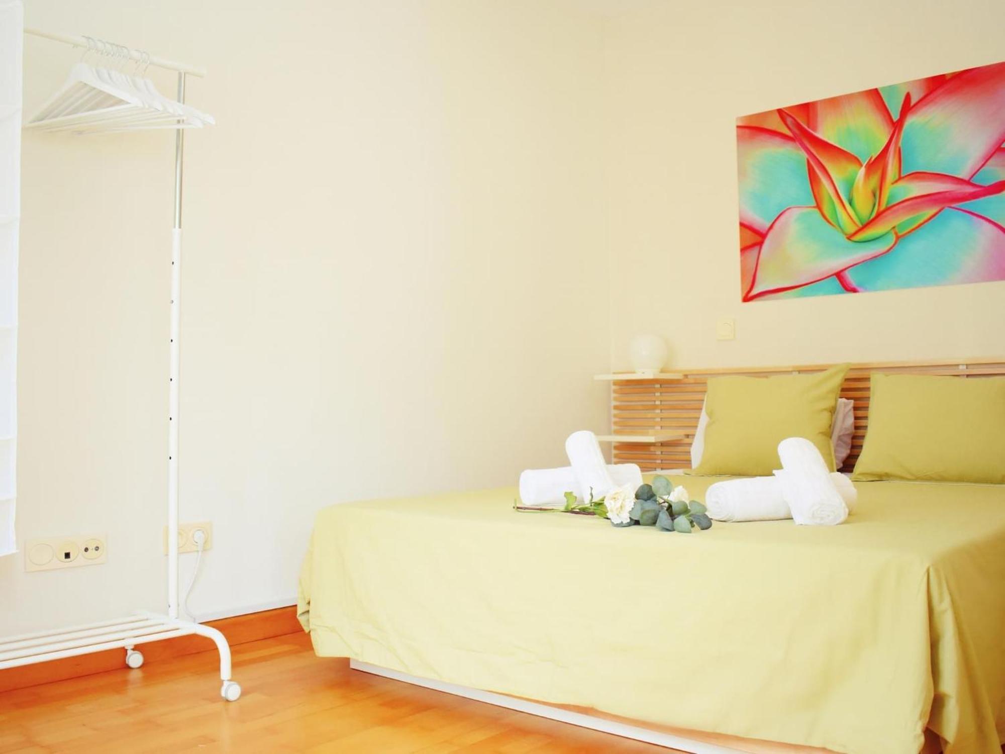 Cozy Apatment Just 10 Mins From The City Centre Málaga Exteriör bild