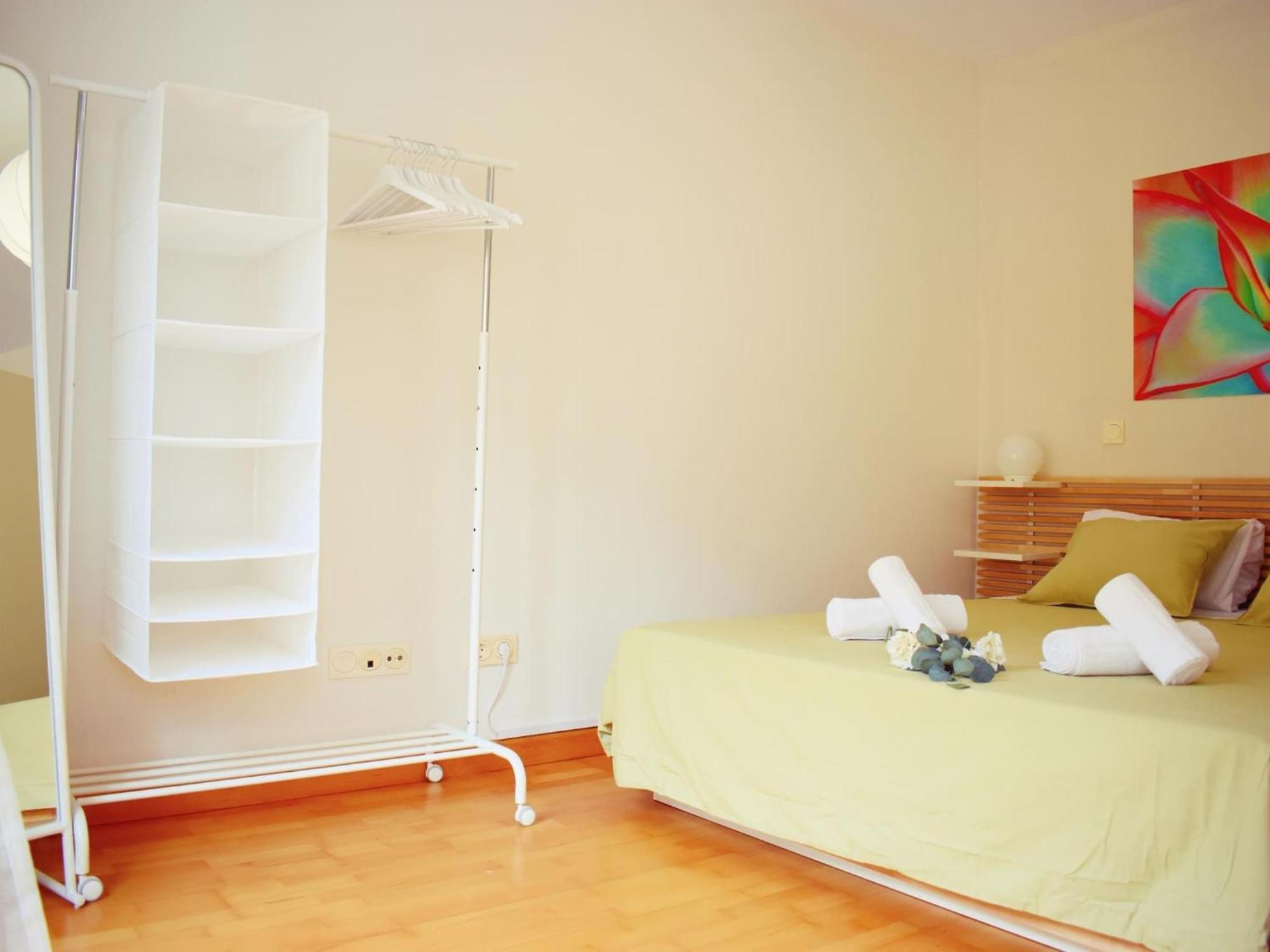 Cozy Apatment Just 10 Mins From The City Centre Málaga Exteriör bild